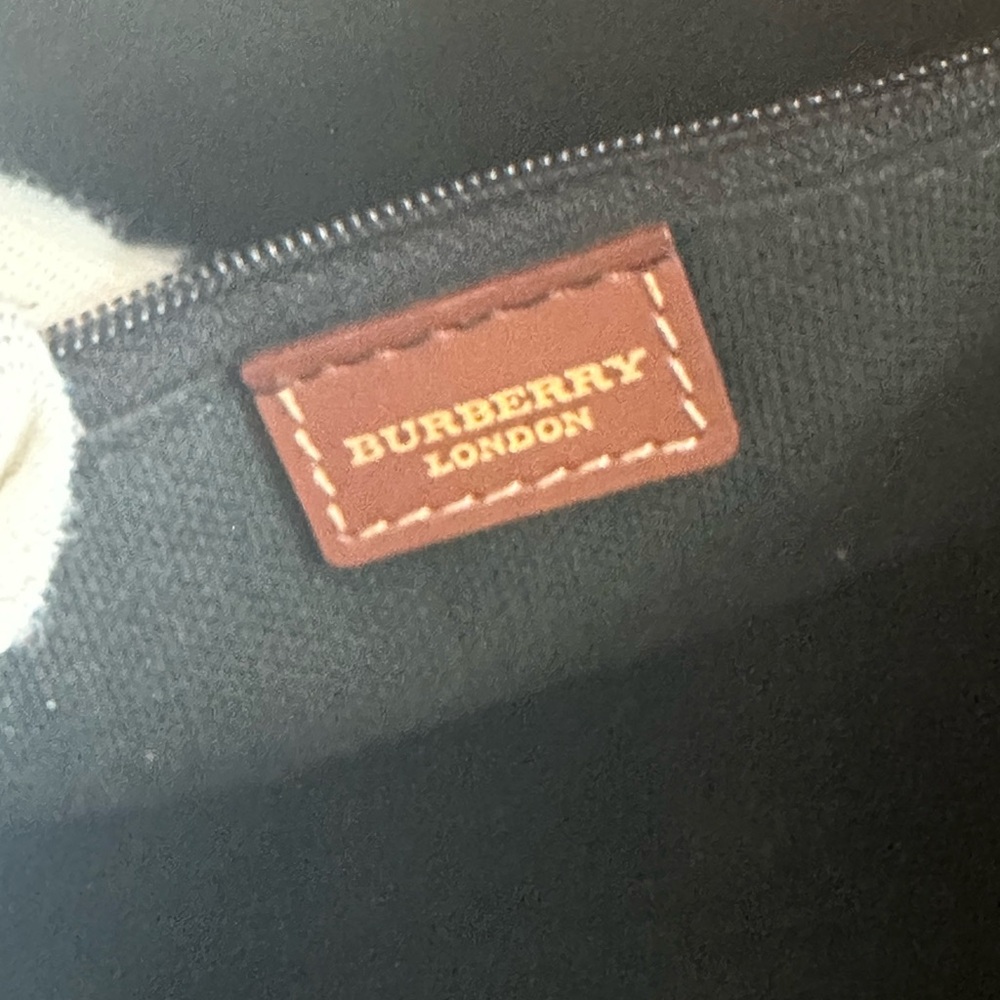 Burberry Tote Bag with dustbag - Picture 11 of 13